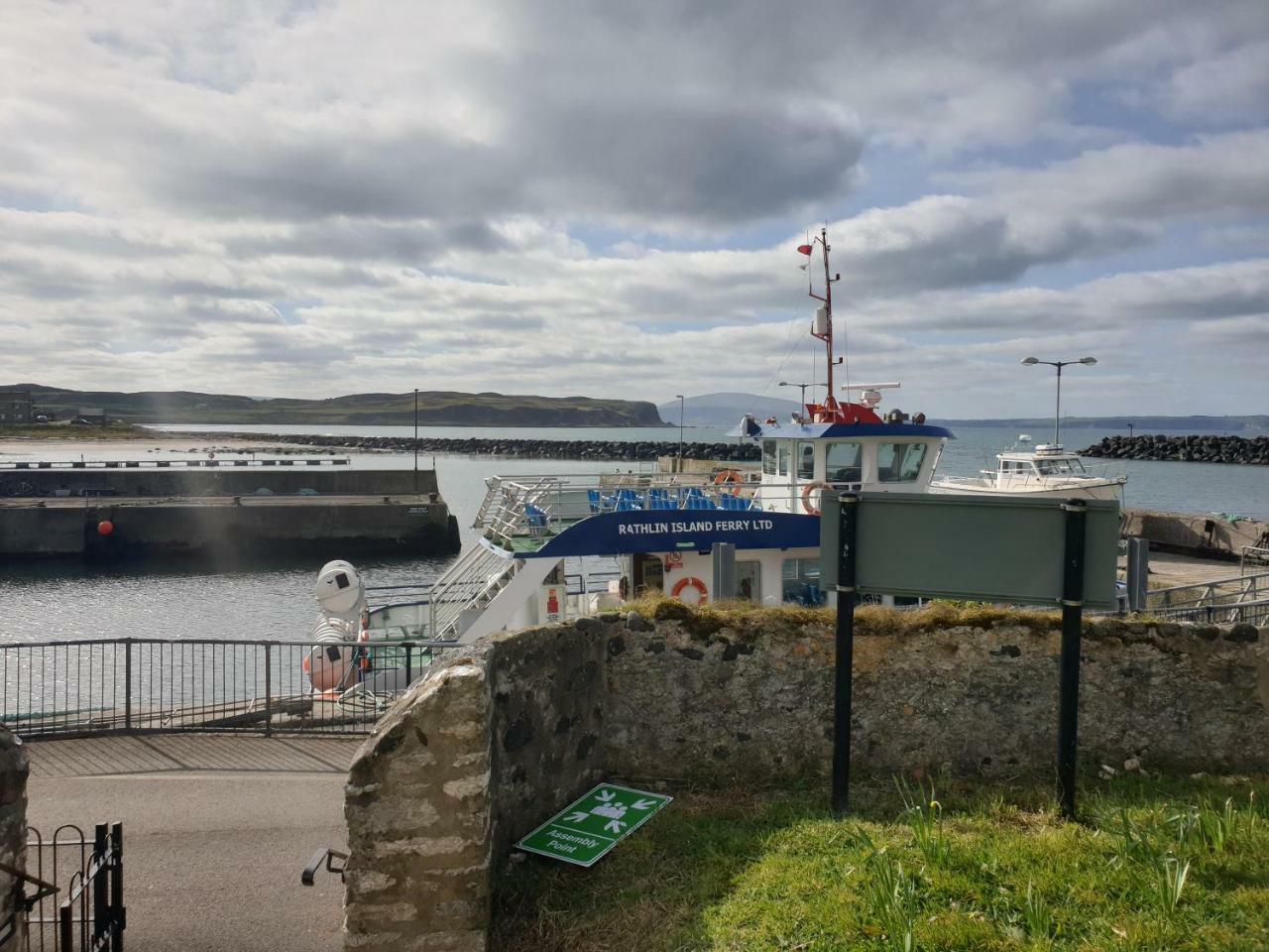 Manor House Rathlin Island Otel Ballycastle Dış mekan fotoğraf